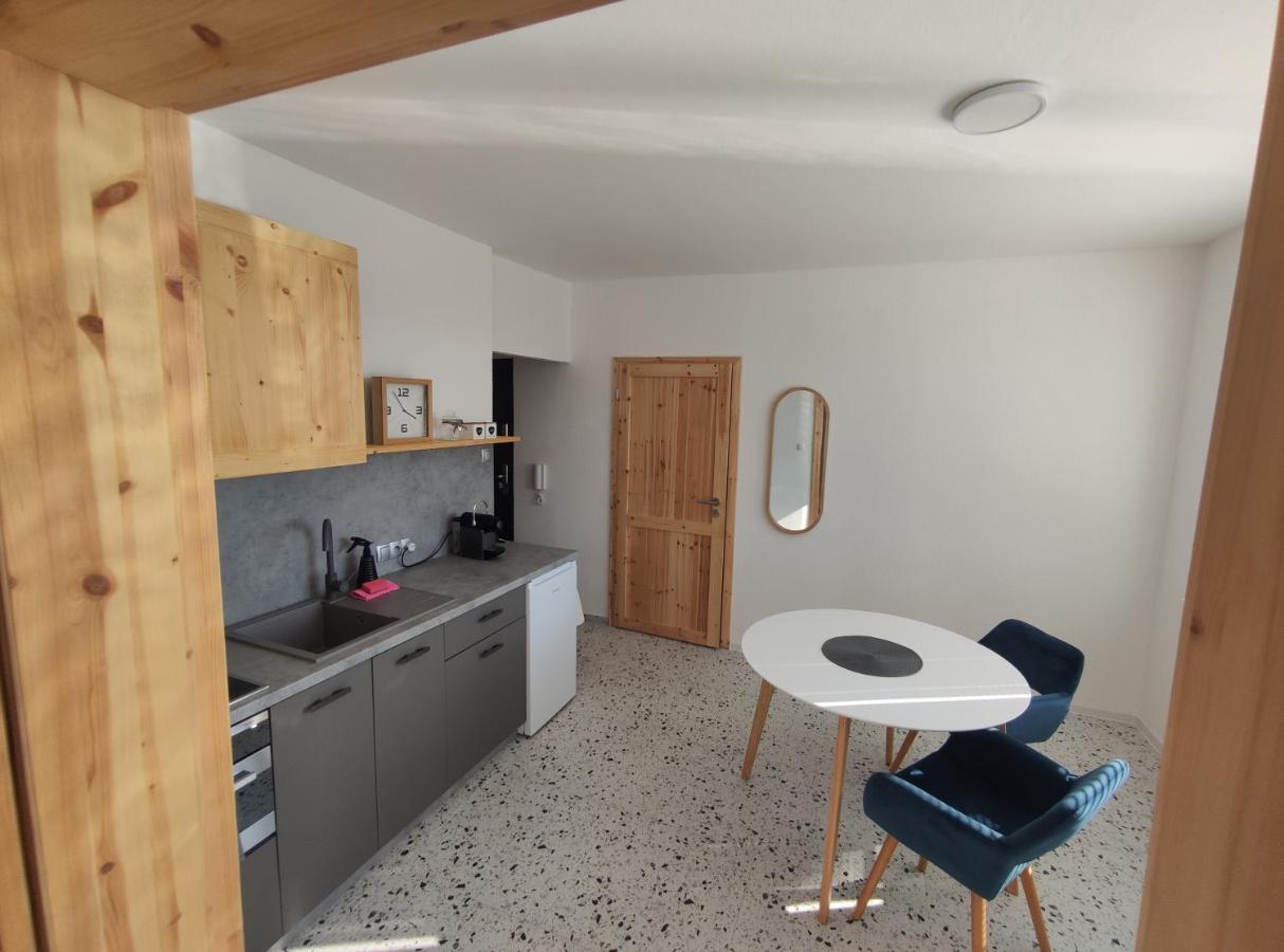 Sky Apartment Prievidza Ngoại thất bức ảnh